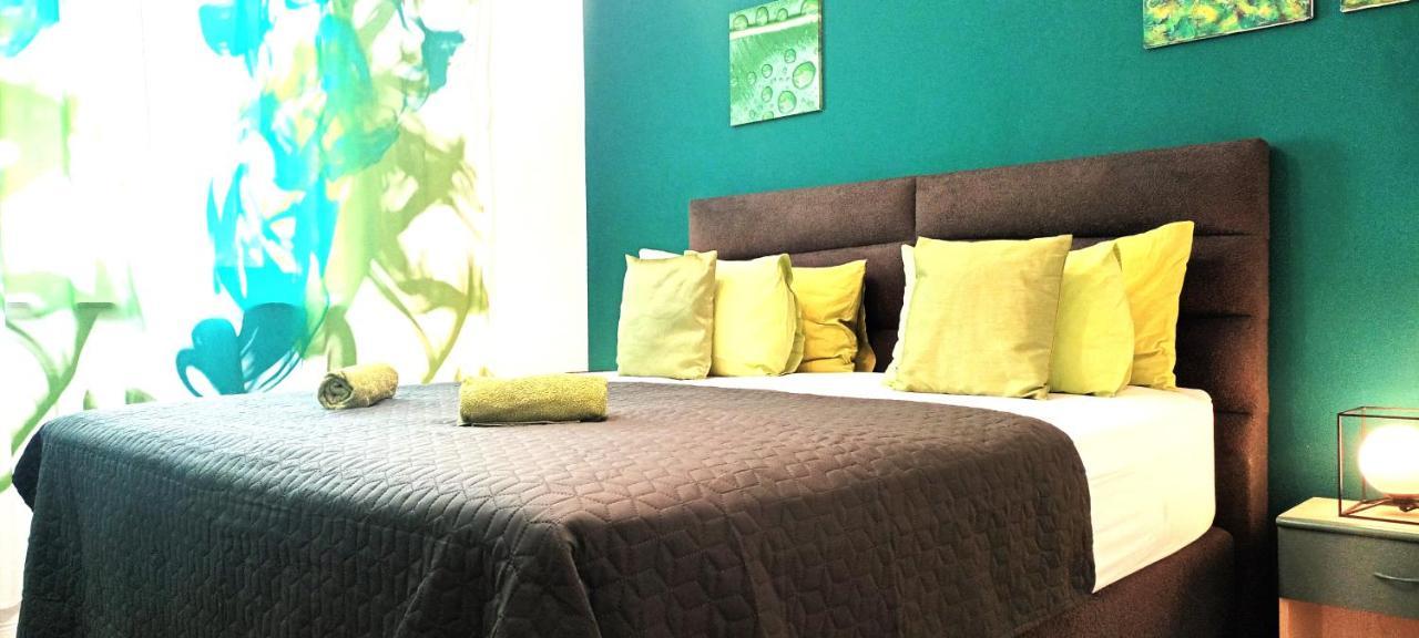 Olivista Croatia Apartments Njivice Ngoại thất bức ảnh