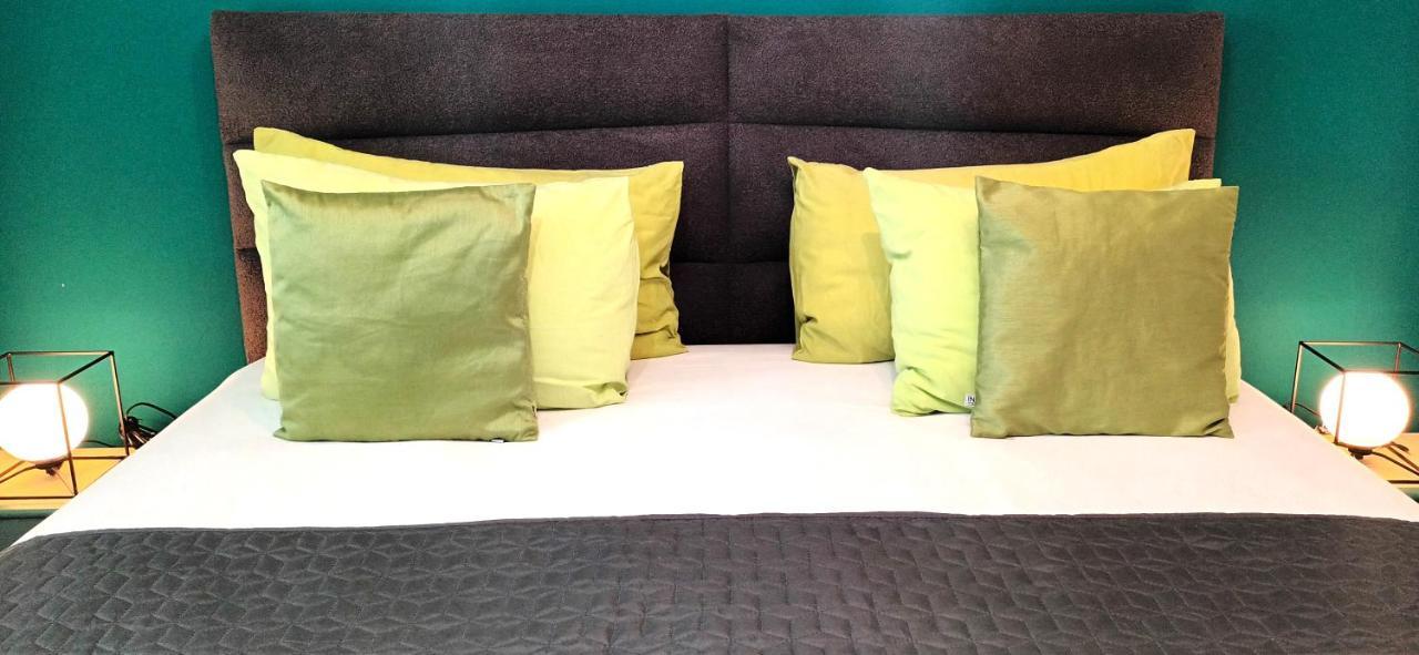 Olivista Croatia Apartments Njivice Ngoại thất bức ảnh