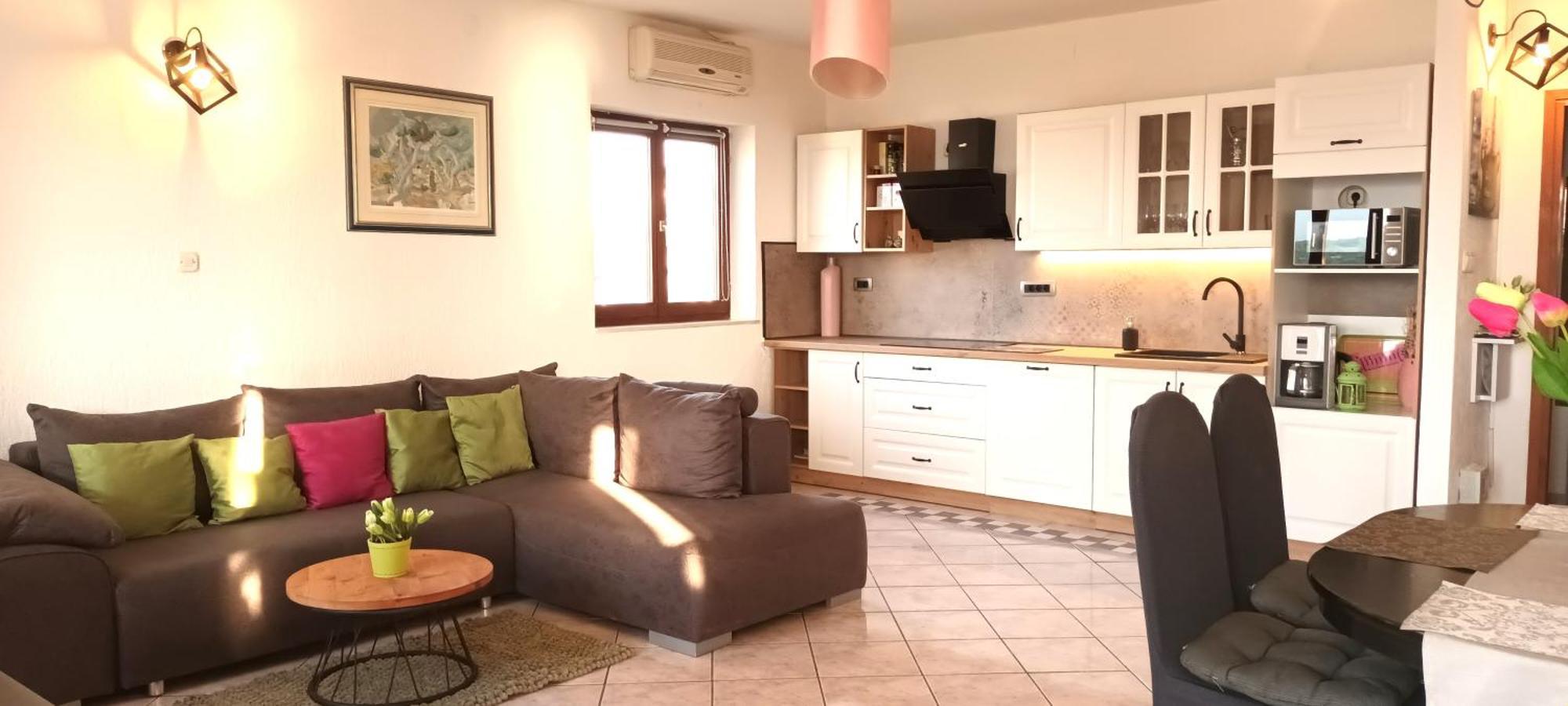 Olivista Croatia Apartments Njivice Phòng bức ảnh