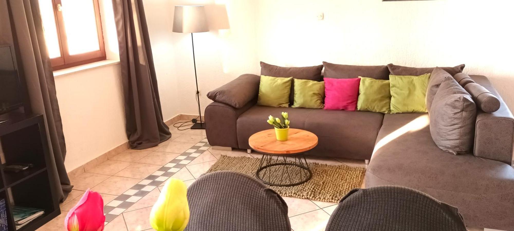 Olivista Croatia Apartments Njivice Ngoại thất bức ảnh