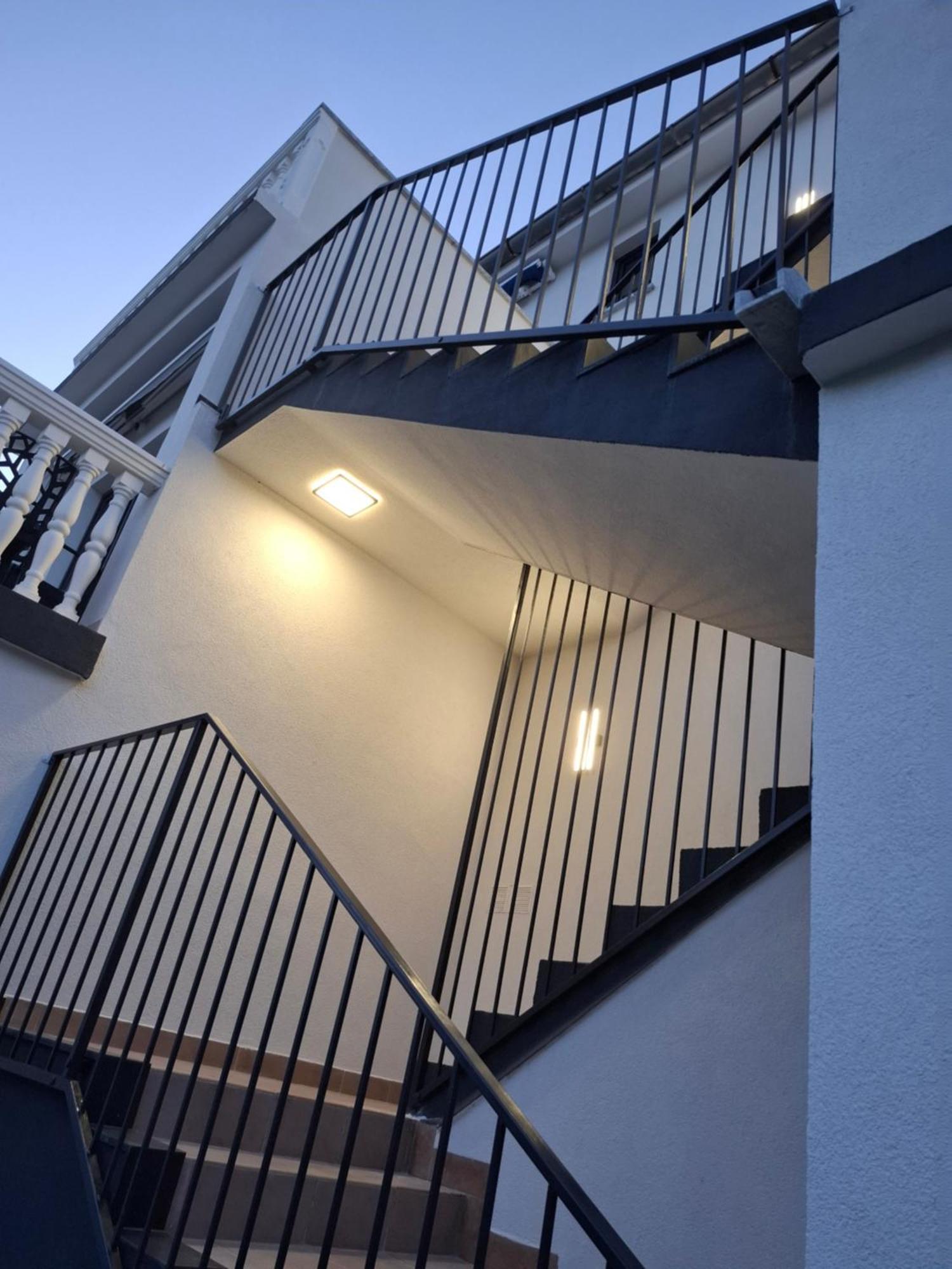 Olivista Croatia Apartments Njivice Ngoại thất bức ảnh